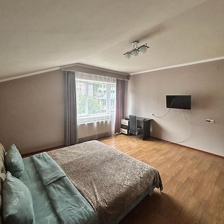 Appartement Комнаты У Айрин à Vanadzor Extérieur photo