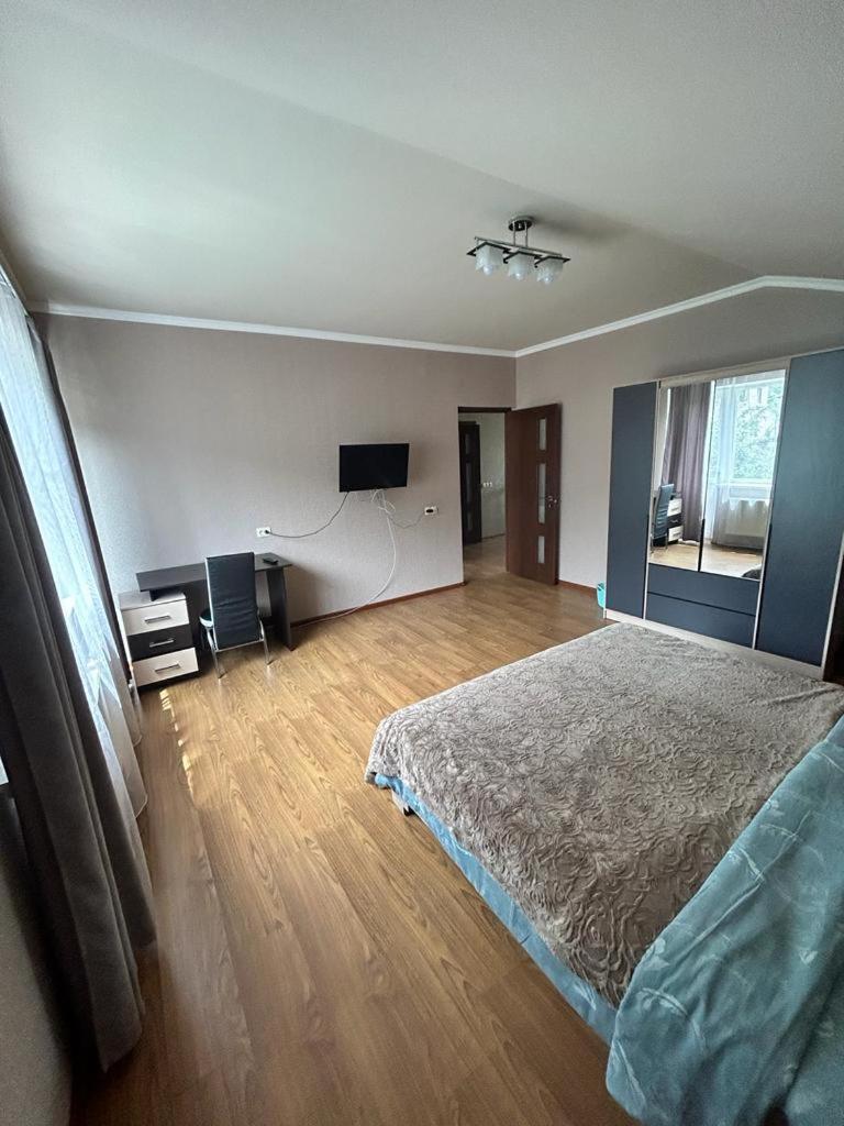 Appartement Комнаты У Айрин à Vanadzor Extérieur photo